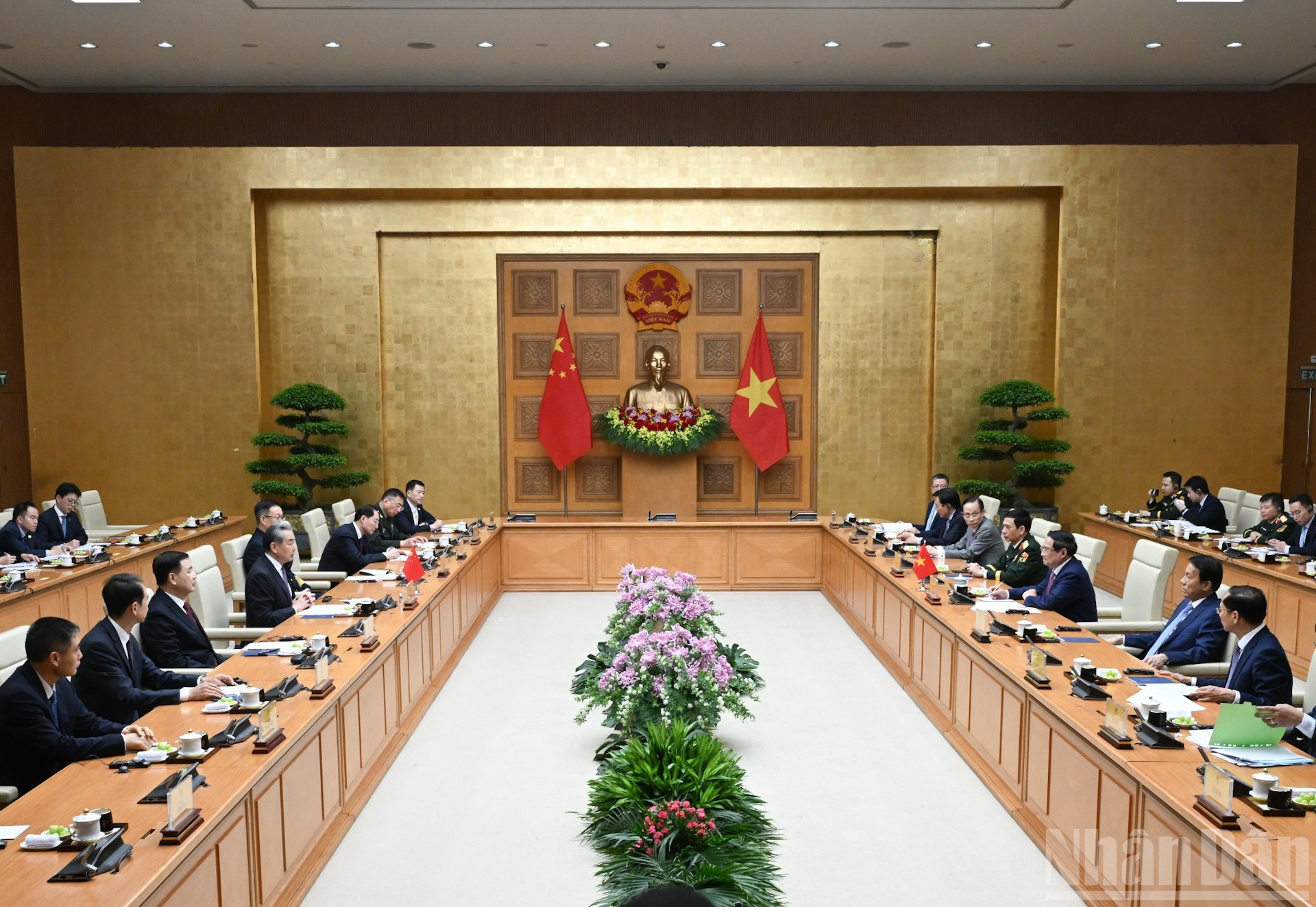 Общий вид встречи.