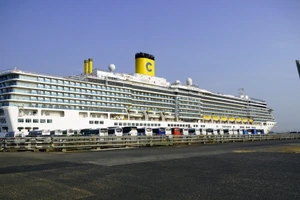 Пятизвездочный круизный лайнер Costa Deliziosa доставил почти 2 000 пассажиров в г. Хошимин