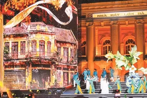 Мероприятие «Концерт света в честь встречи Нового 2026 года», организованное газетой «Нянзан» совместно с Народным комитетом г. Ханоя. Фото: Тхе Дай