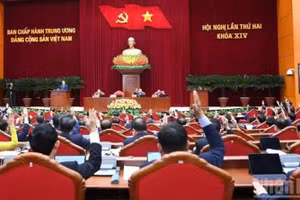 Общий вид закрытия 2-го пленума ЦК КПВ XIV созыва. Фото: Данг Кхоа