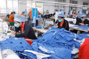 На швейной фабрике компании Hung Viet Garment в провинции Хынгйен производится одежда на экспорт на японский рынок. Фото: ВИА