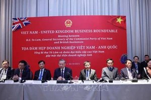 Генеральный секретарь ЦК КПВ То Лам выступает на деловом круглом столе «Вьетнам – Великобритания». Фото: ВИА