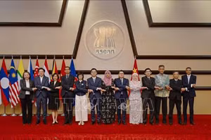 Делегаты присутствуют на заседании. Фото: ВИА