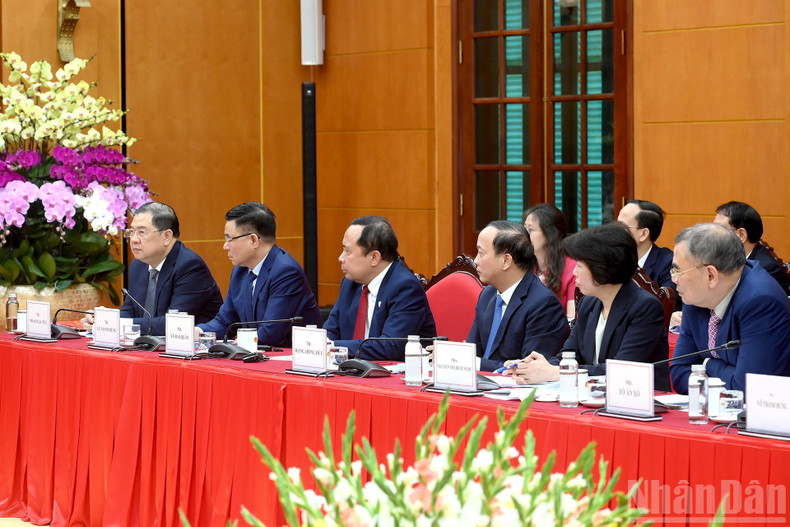 Делегаты на встрече.