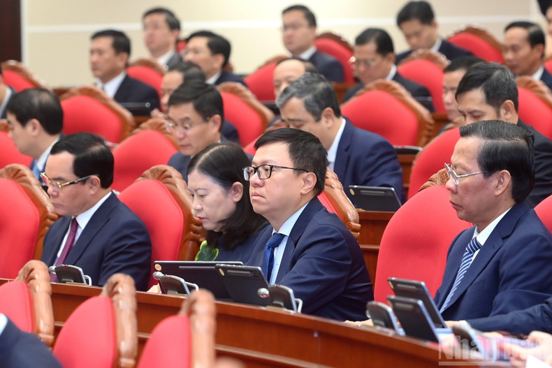 Делегаты на событии.