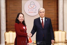 Вице-президент Во Тхи Ань Суан и Президент Казахстана Касым-Жомарт Токаев. Фото: VNA