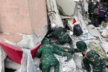 Вьетнамские спасатели участвуют в поисково-спасательных работах. Фото: vietnamplus.vn