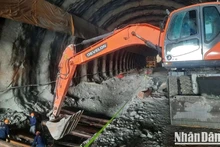 Строительство тоннеля в рамках второй фазы скоростной автомагистрали «Север-Юг».