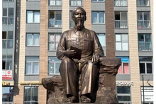 Памятник Президенту Хо Ши Мину, открытый 30 июня в Санкт-Петербурге. Фото: Суан Хынг