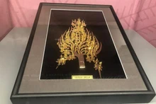 На выставке представлено украшение диадемы короля Мурёна.