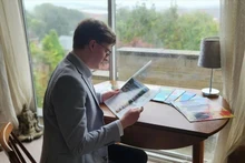 Г-н Кирилл Уиттакер, британский исследователь политики и истории Вьетнама, член Коммунистической партии Великобритании. Фото: ВИA