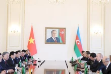 Генеральный секретарь ЦК КПВ То Лам проводит переговоры на государственном уровне с Президентом Азербайджана Ильхамом Алиевым. Фото: ВИА