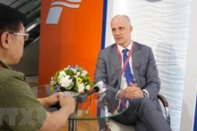 Вице-президент по линейно-логистическому дивизиону транспортной группы «FESCO» Герман Маслов дает интервью. Фото: ВИА