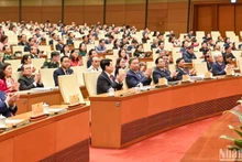 Руководители Партии и Государства, депутаты НС на церемонии открытия. Фото: Зюи Линь