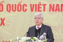 Председатель ЦК ОФВ До Ван Тьиен выступает на конференции. Фото: baodantoc.vn