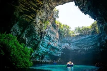 Пещера Фонгня. Фото: phongnhaexplorer.com