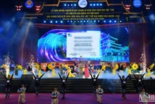 Церемония получения сертификата о признании фестиваля, посвященного царице горы Шам, объектом нематериального культурного наследия человечества.
