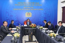 Делегация Вьетнама принимает участие в форуме. Фото: cand.com.vn
