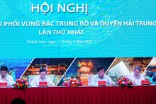 Вице-премьер Чан Хонг Ха и члены Координационного совета. Фото: vov.vn