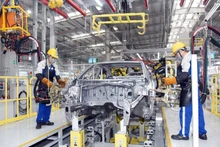 В заводе по производству автомобилей Hyundai Тханьконг в провинции Ниньбинь. Фото: Ань Ан