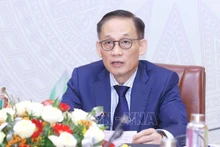 Глава Отдела по внешним связям ЦК КПВ Ле Хоай Чунг выступает на переговорах. Фото: ВИА