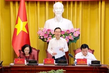 Президент Во Ван Тхыонг выступает на заседании. Фото: Хонг Куан