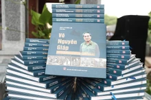 Сборник книг способствует удовлетворению потребностей отечественных и иностранных читателей, желающих изучать жизнь и деятельность генерала армии Во Нгуен Зяпа. 