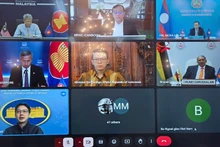 Руководители МИДов стран АСЕАН на заседании. Фото: baoquocte.vn