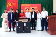 Это практический и значимый подарок для учителей и учащихся – представителей этнических меньшинств.