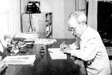 Дядя Хо в рабочем кабинете дома №54, апрель 1957 года. Фото: Музей Хо Ши Мина