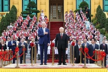 Генеральный секретарь ЦК КПВ Нгуен Фу Чонг председательствует на официальной церемонии встречи Президента США Джо Байдена (сентябрь 2023 года). Фото: ВИА