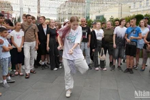 Уличное выступление в рамках «КАРДО» в этом году. Фото: Суан Хынг