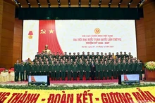 Исполнительный комитет Общества ветеранов войны Вьетнама VII созыва на срок 2022-2027 гг. Фото: Данг Кхоа 