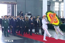 Руководители стран почтили память Генерального секретаря ЦК КПВ Нгуен Фу Чонга