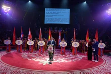 Заместитель министра культуры, спорта и туризма Та Куанг Донг выступает с речью. Фото: ВИА