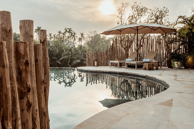 Уголок отеля Namia River Retreat. Фото: luxuo.vn