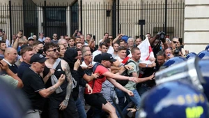 Протестующие сталкиваются с полицией в Лондоне (Великобритания), 31 июля 2024 года. Фото: Рейтер