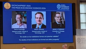 Нобелевская премия по экономике 2024 года присуждена Дарону Аджемоглу, Саймону Джонсону и Джеймсу А. Робинсону. Фото: ВИА