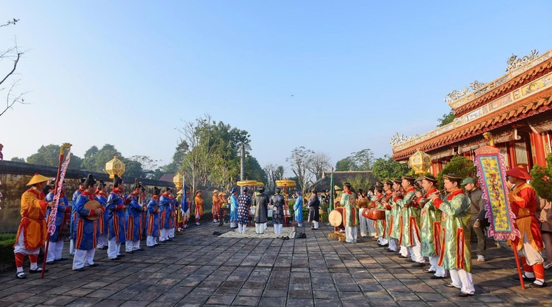 Мероприятия Национального года туризма «Хюэ – 2025» привлекают большое количество туристов. (Фото: ВИА)