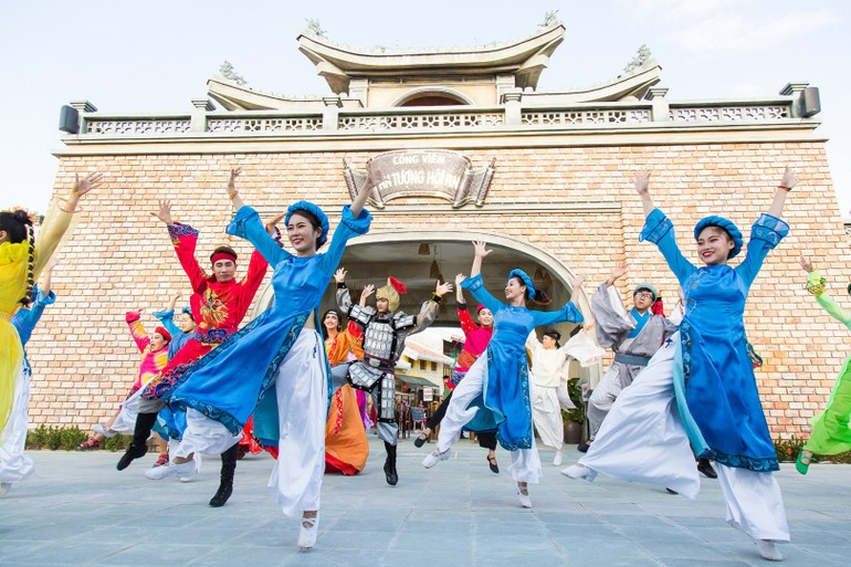Hoi An Memories Land удостоен награды в номинации ведущего мирового туристического, культурного и развлекательного комплекса. (Фото: Hoi An Memories Land)