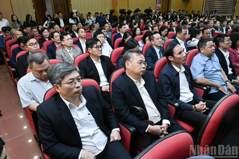 Участники конференции.