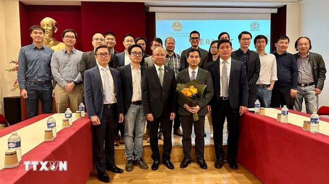 Члены Сети вьетнамских специалистов по атомной энергетике за рубежом. (Фото: ВИА)