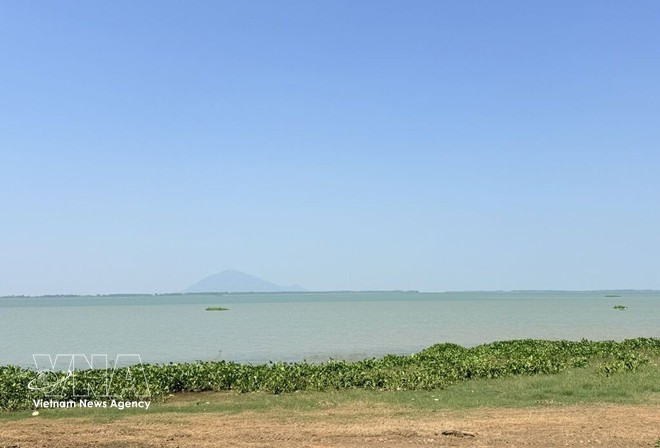 Озеро Заутьенг — крупнейшее искусственное озеро во Вьетнаме и Юго-Восточной Азии. (Фото: ВИА)