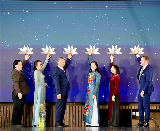 Делегаты приняли участие в церемонии открытия прямого авиарейса Хошимин – Копенгаген (Фото: ВИА)