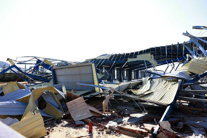 Многие производственные цеха в экономической зоне Нёнхой пострадали из-за тайфуна №13 (Фото: ВИА)