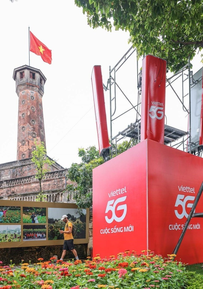 Базовая станция 5G Viettel на улице Дьенбьенфу. (Фото: ВИА)