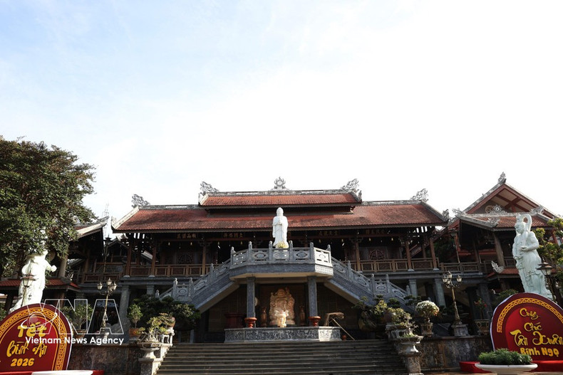 Архитектура пагоды Кхай-доан сочетает в себе элементы дома ронг Центрального нагорья и стиль императорской архитектуры Хюэ. (Фото: ВИА)