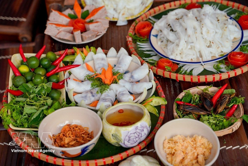 Из простого блюда пригородных районов бань-куон Тханьчи официально вошла в список наследия, превратившись в кулинарный символ столицы Ханоя. (Фото: ВИА)