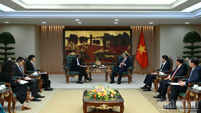 Общий вид приема. (Фото: Чан Хай) anh-06-9706.jpg