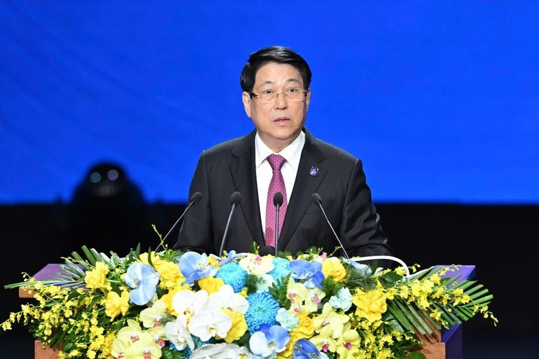 Президент Лыонг Кыонг выступает на церемонии открытия для подписания Конвенции ООН против киберпреступности. (Фото: Тхюи Нгуен) Президент Лыонг Кыонг выступает на церемонии открытия для подписания Конвенции ООН против киберпреступности. (Фото: Тхюи Нгуен)